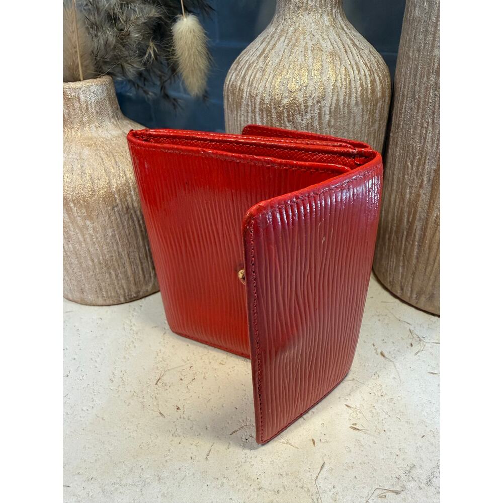 Louis Vuitton Epi Leather Elise Wallet - Picture 15 of 15